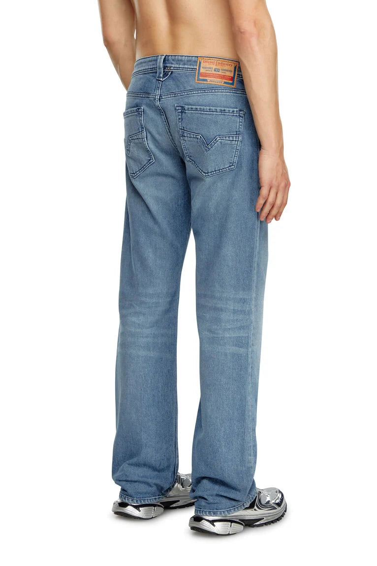 Diesel 1985 Larkee Jeans