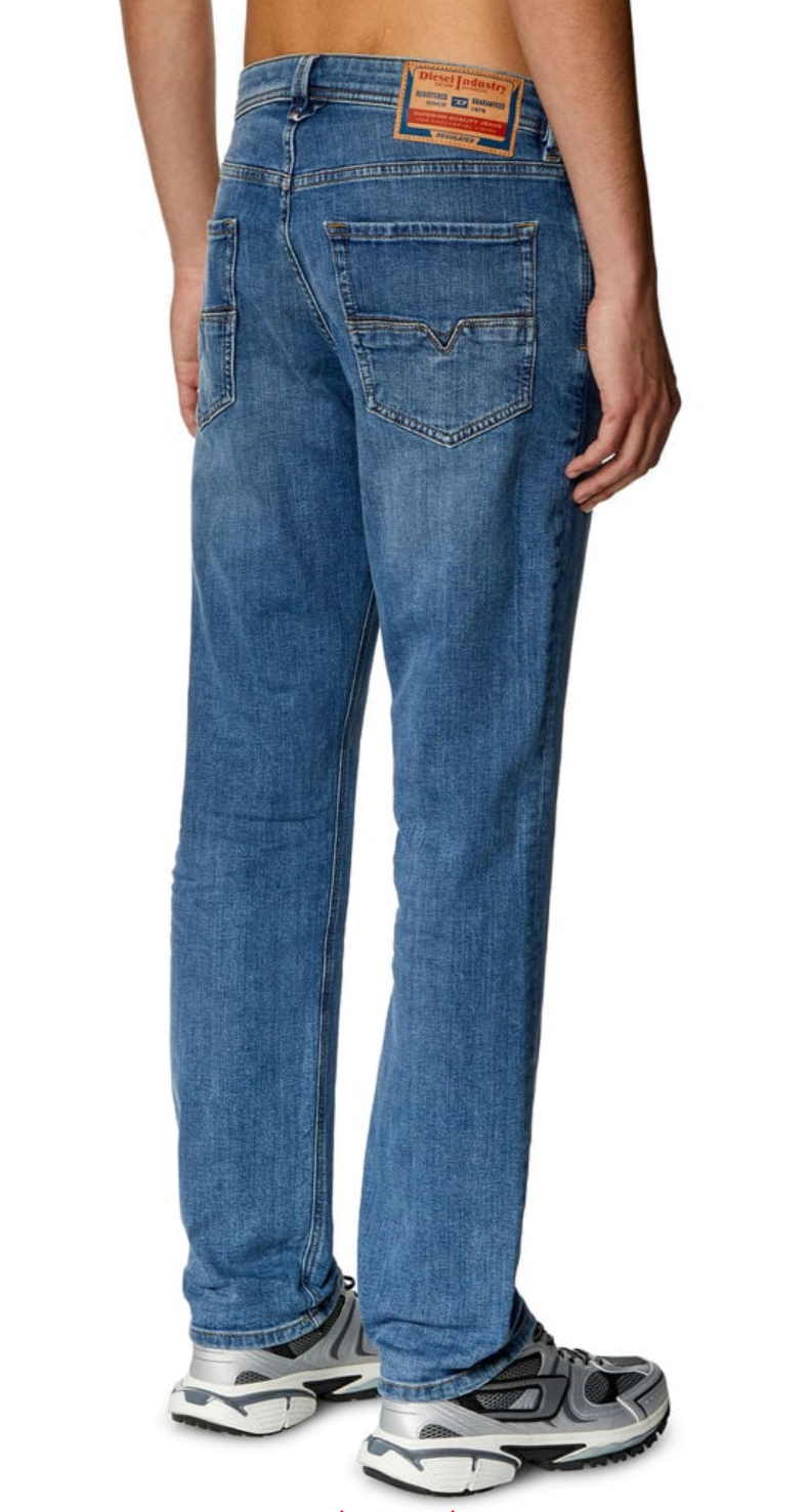 Diesel 1986 Larkee-Beex Jeans