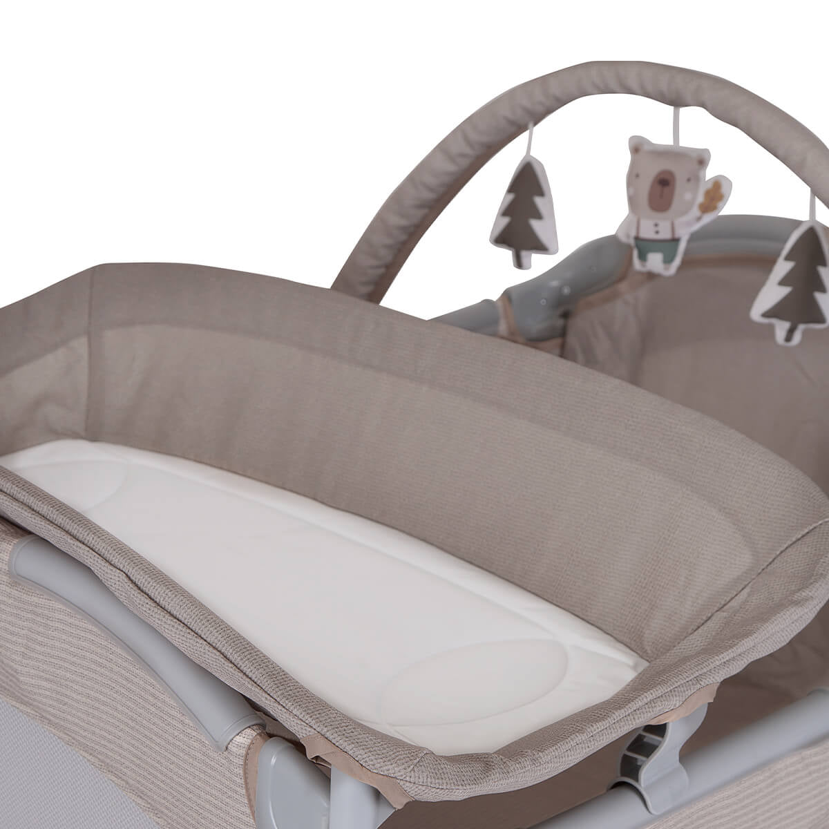 Graco Contour Electra Travel Cot with Changing Table