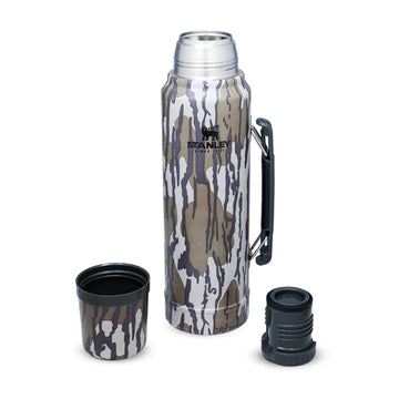 Stanley X Mossy Oak Classic Legendary Bottle